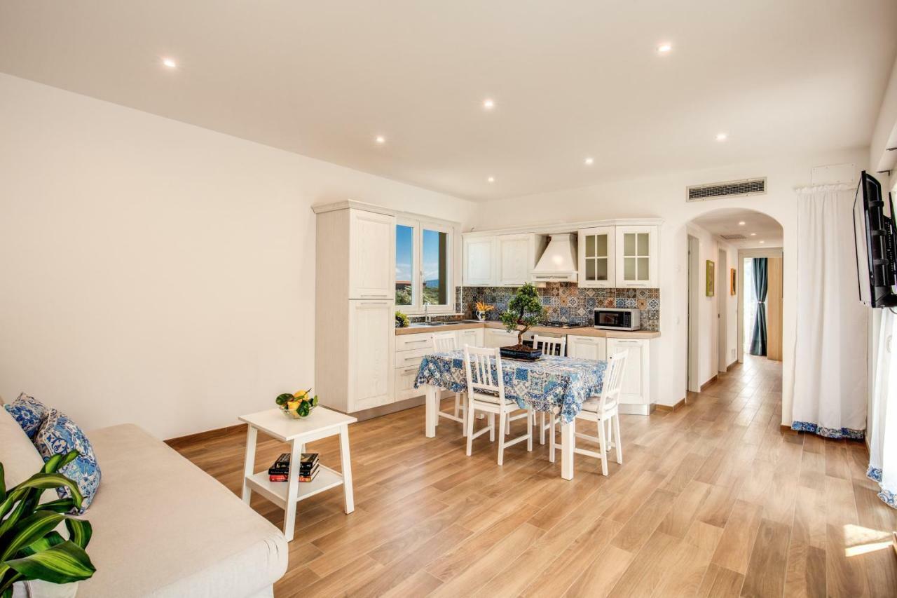 Chez Carme' Apartment Sorrento Bagian luar foto