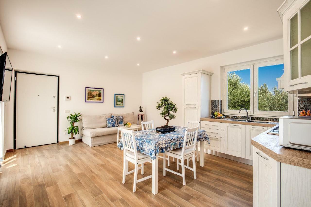 Chez Carme' Apartment Sorrento Bagian luar foto